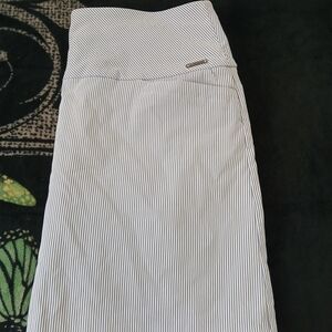 Chic Striped Pencil Skirt